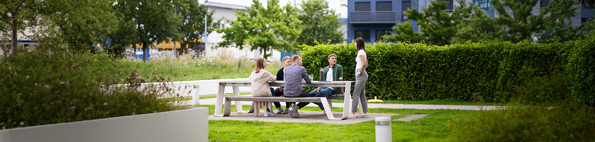 Real Garant employees meeting outside